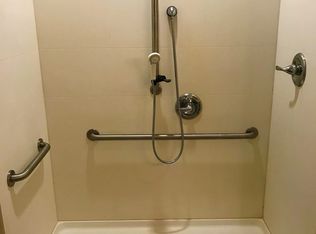 620 Carriage Ct, Nevada, MO 64772