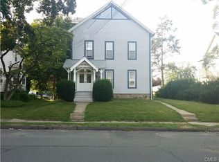 23 Hoyt St, Danbury, CT 06810