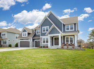 25065 Bentgrass Way, Shorewood, MN 55331