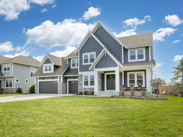 25065 Bentgrass Way, Shorewood, MN 55331