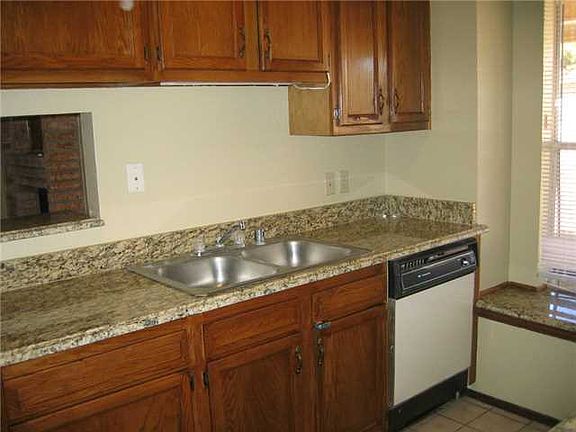 4th image of 11865 Clara Barton Dr