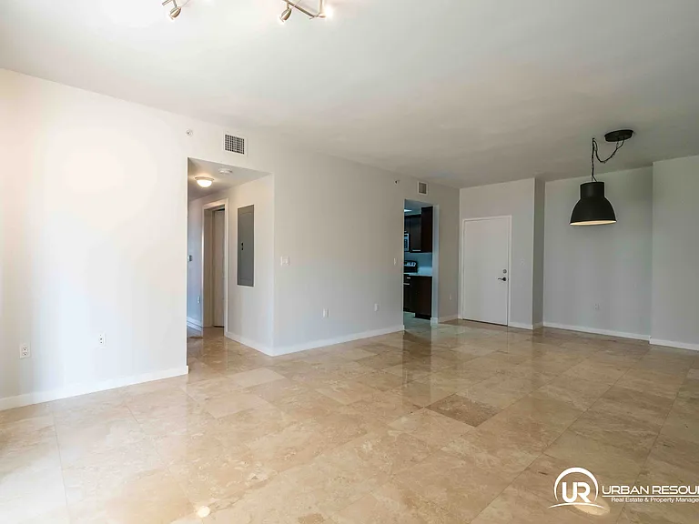300 Majorca Ave #Penthouse 403 — Photo 13