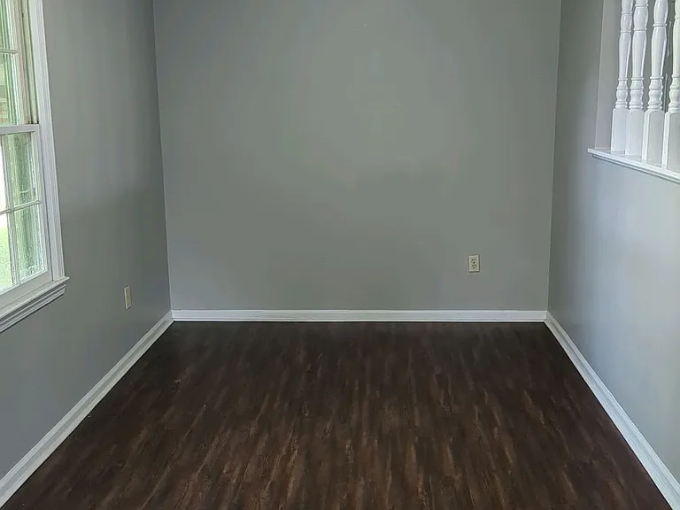 2517 Thoroughbred Dr — Photo 4