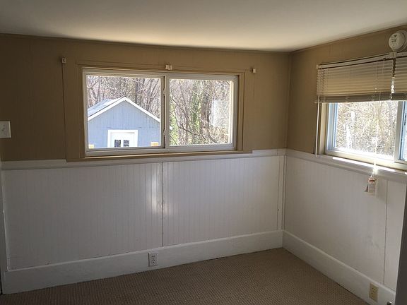 3rd image of 1013 Adele St
