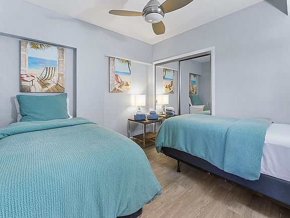 5th image of 731 1st St S #523