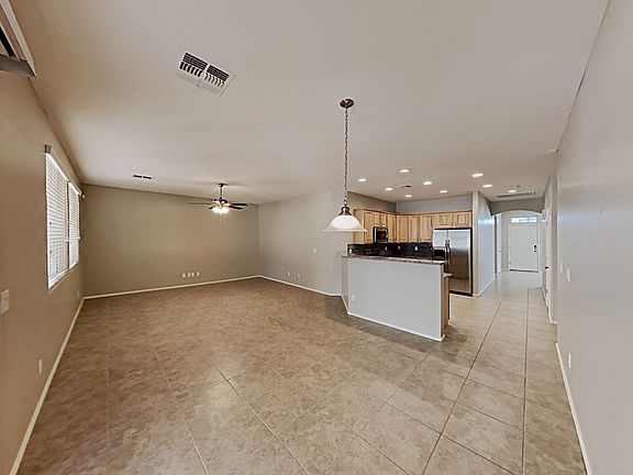 5th image of 26793 N 176th Ln