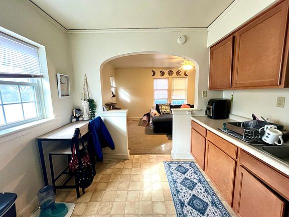 5th image of 4272 N Wilson Dr #2