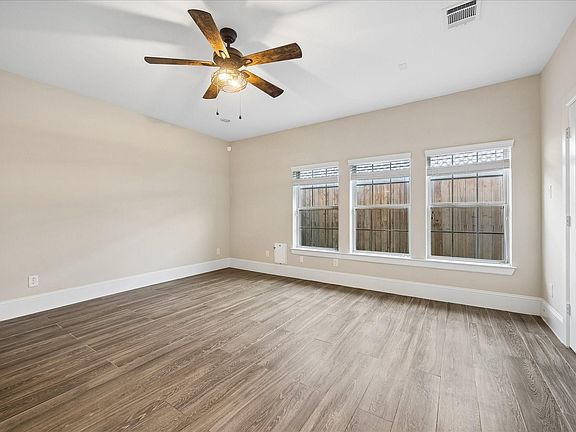5th image of 8306 Ginger Oak St