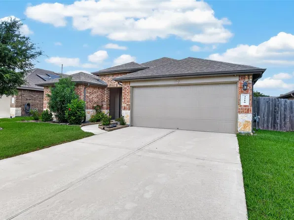 3210 Specklebelly Dr, Baytown, TX 77521