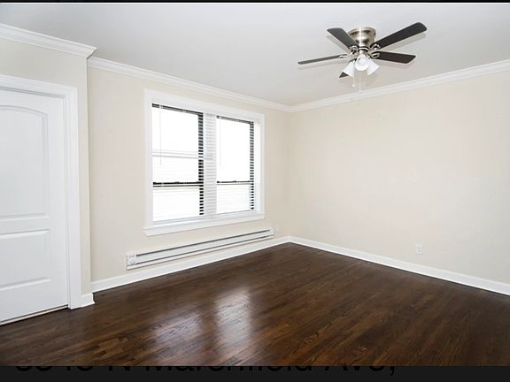 3rd image of 3323 N Lincoln Ave #302