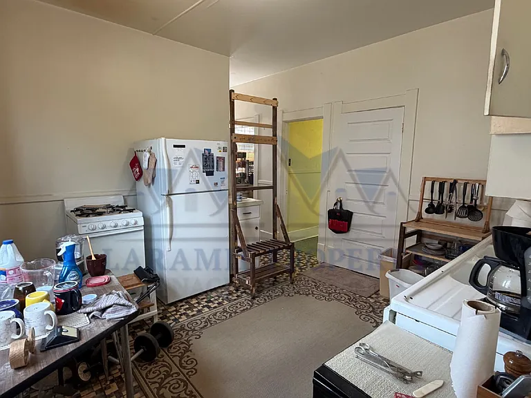 500 E Garfield St #4 — Photo 10