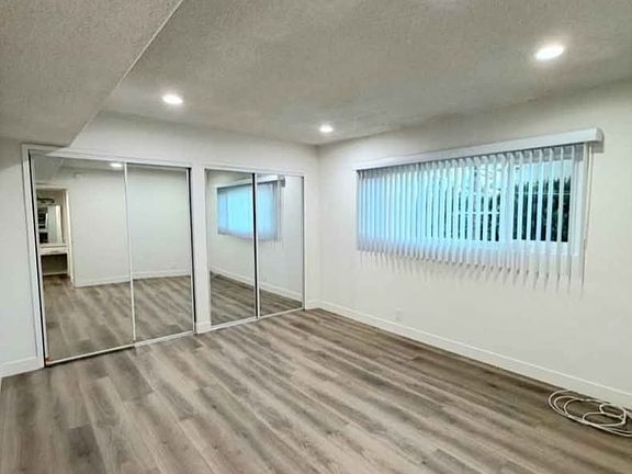 2nd image of 144 S Doheny Dr #1330