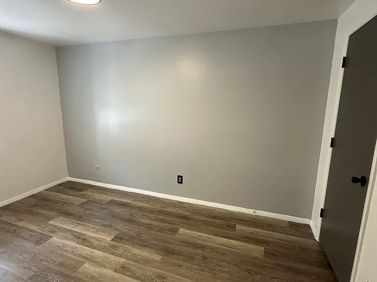 274 W National Rd #4 — Photo 10