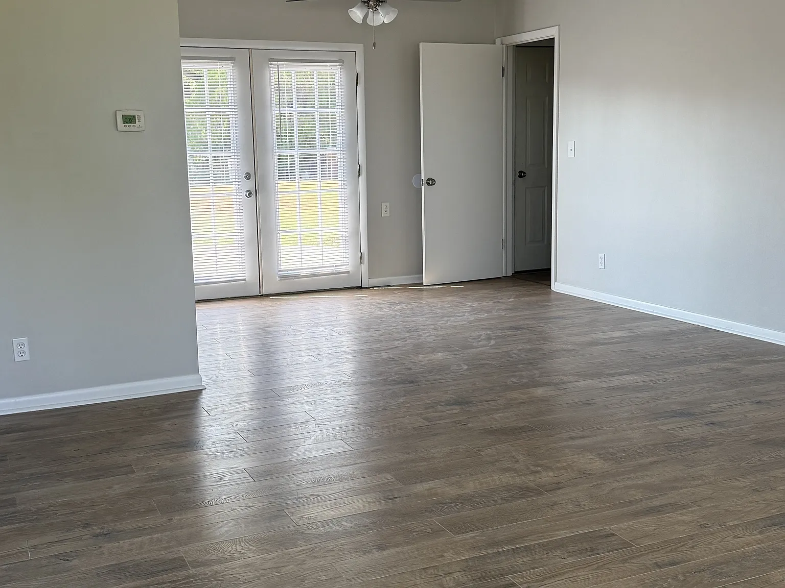 107 Pohlman Street - 1 — Photo 4