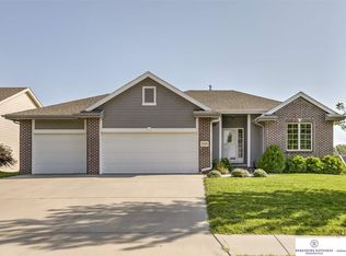 20109 Crystal Ave, Gretna, NE 68028