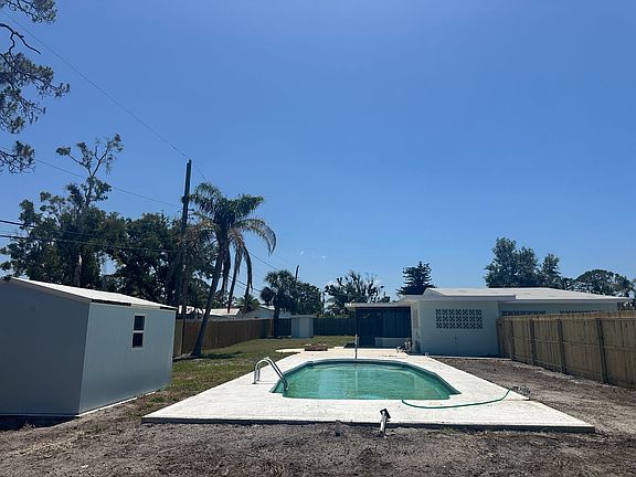 3rd image of 4937 Lemon Bay Dr