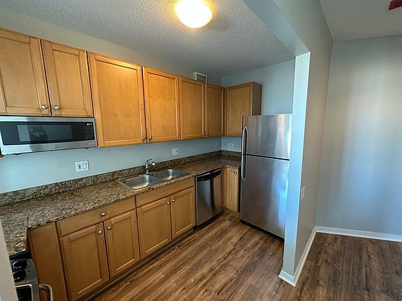 4th image of 400 N La Salle Dr APT 1101