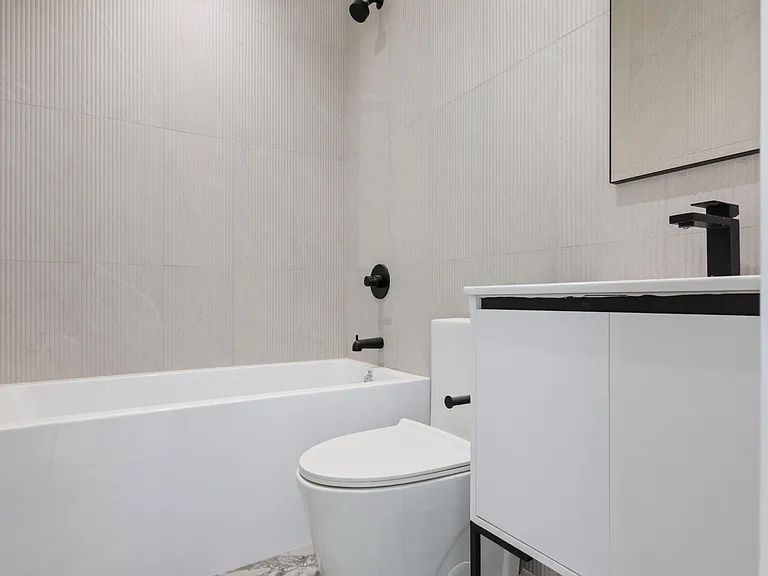 1080 Rogers Ave #4G — Photo 12