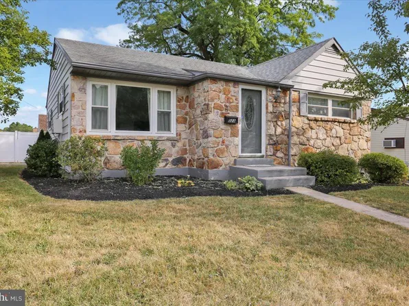 523 Frontier Ave, Reading, PA 19601