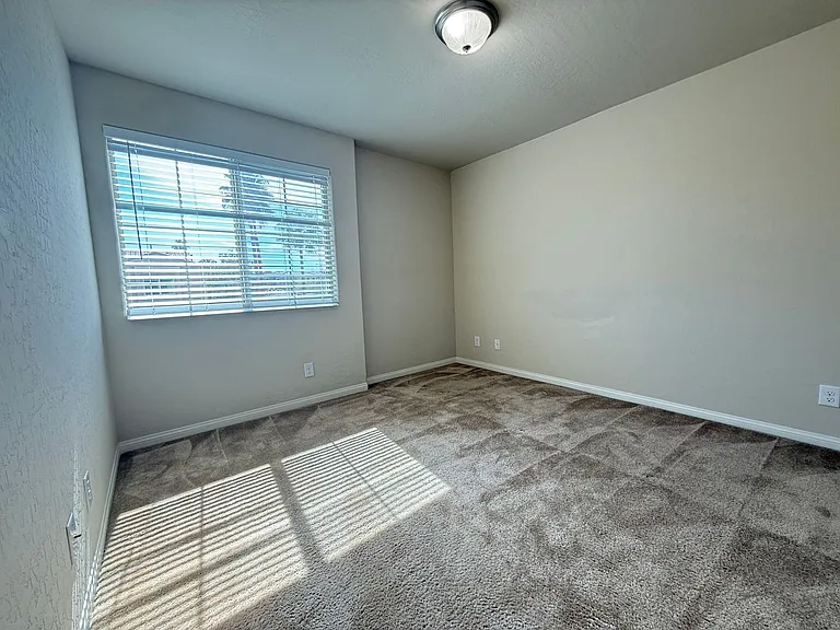 8974 Don Valley Ave — Photo 18