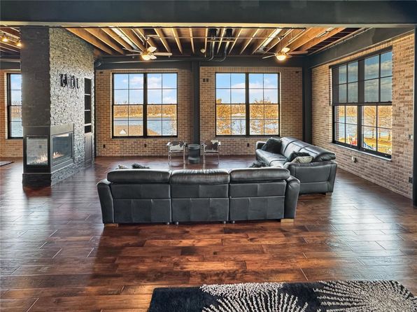 6 E Front St #6, Washington, MO 63090