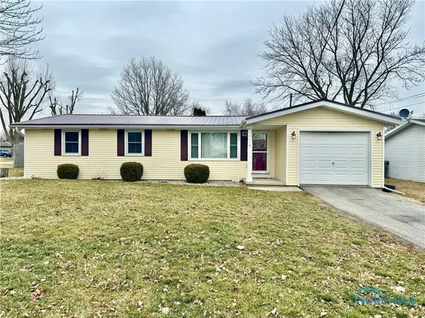 624 N Main St, Hicksville, OH 43526