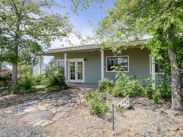 12113 Griffin Way, Auburn, CA 95602