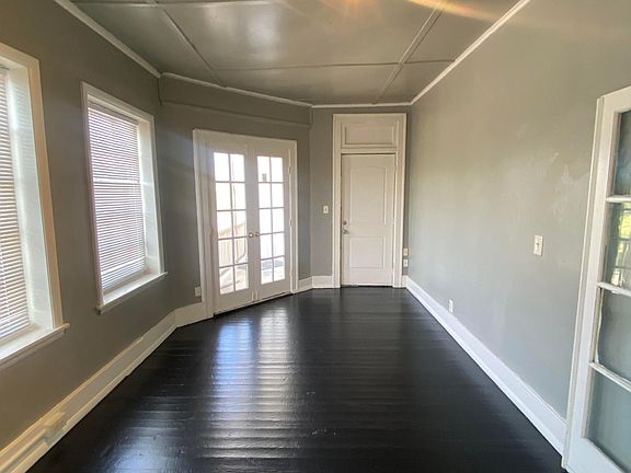 3rd image of 105 S Quincy Ave #4