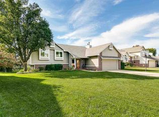 225 W Fieldstone St, Valley Center, KS 67147