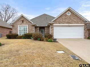 1833 Hollylake Cir, Tyler, TX 75703
