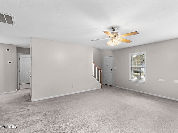 4th image of 106 White Stone Ct