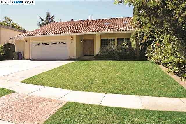 1st image of 366 Becado Dr