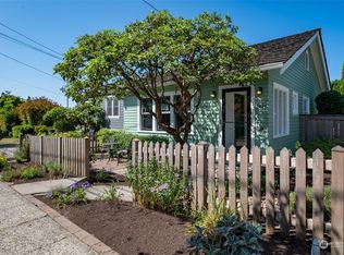 2441 31st Ave W, Seattle, WA 98199