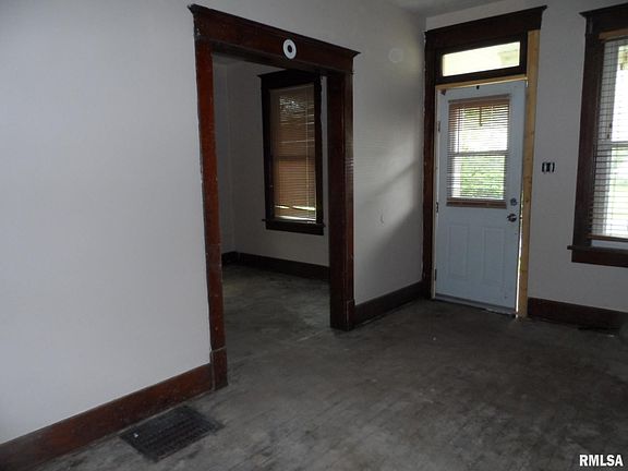 5th image of 2808 W Malone St