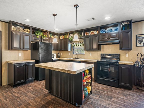 5th image of 111 Riverpark Dr S