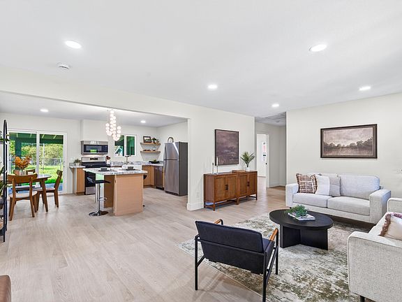 5th image of 13642 Hill Blvd