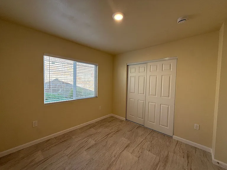 1215 Mira Flores Dr — Photo 18