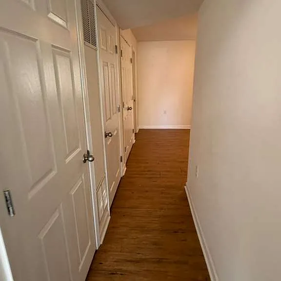 38 Lombard Ln — Photo 28
