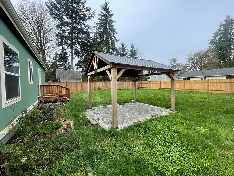 310 E Wood Ln — Photo 19