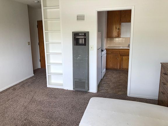4th image of 1123 N Glenoaks Blvd