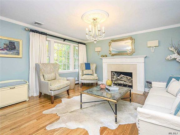 3rd image of 25 Leeds Dr
