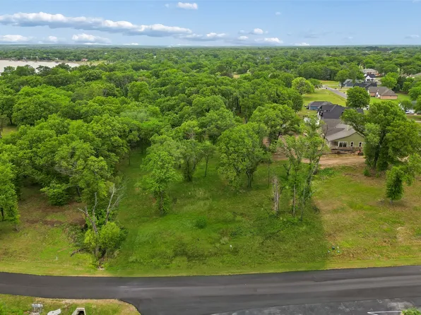 1593 Shoreline Dr, Kemp, TX 75143