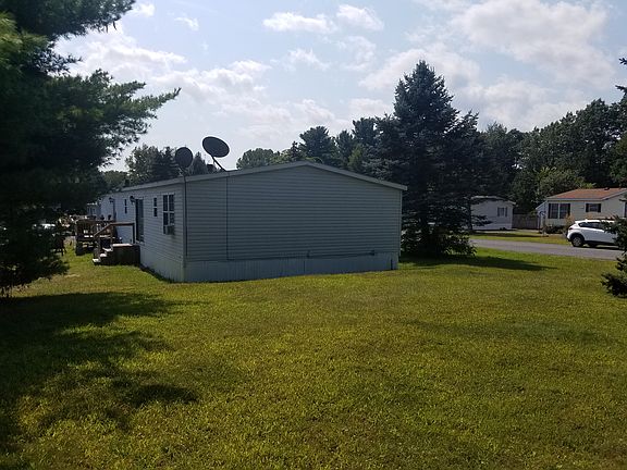 3rd image of 1 Longmeadow Dr