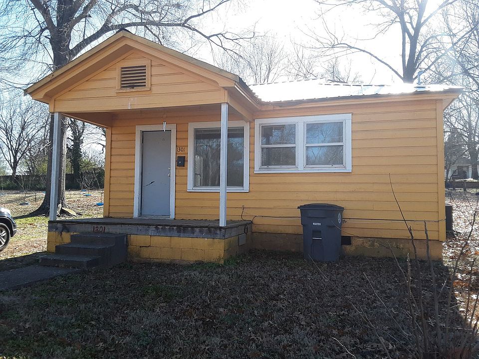 1st image of 1301 W Vine Ave