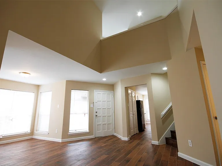11615 Glenwolde Dr — Photo 5