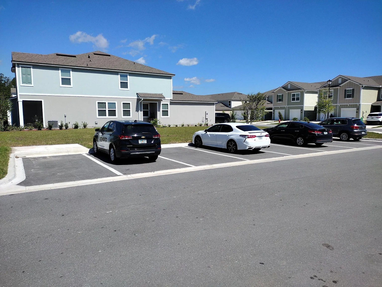 510 Redbud Rd — Photo 3