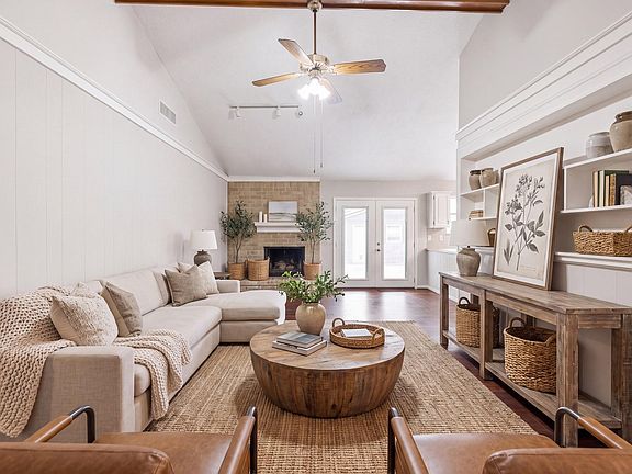 5th image of 14923 Forest Lodge Ct