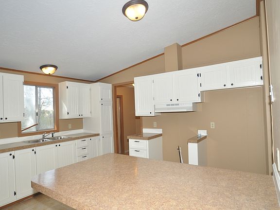 4th image of 8514 112th St SW