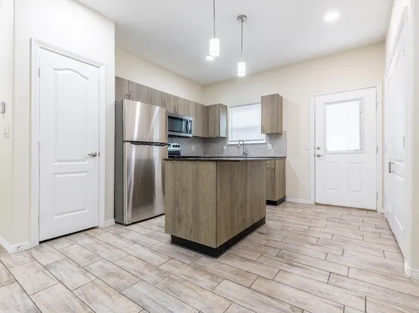 1617 W Powell St #3, Edinburg, TX 78541