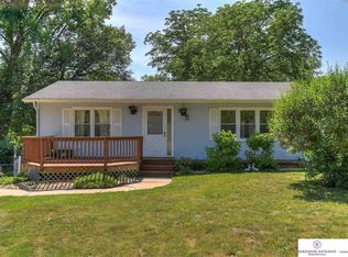 7918 N 39th St, Omaha, NE 68112